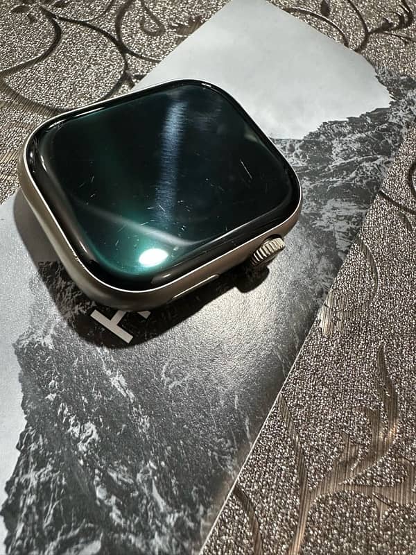 apple series 9 with original box and charger 1