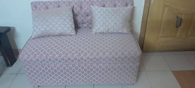 sofa 2 seater 0