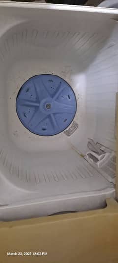 Used Dowlance Washing Machine