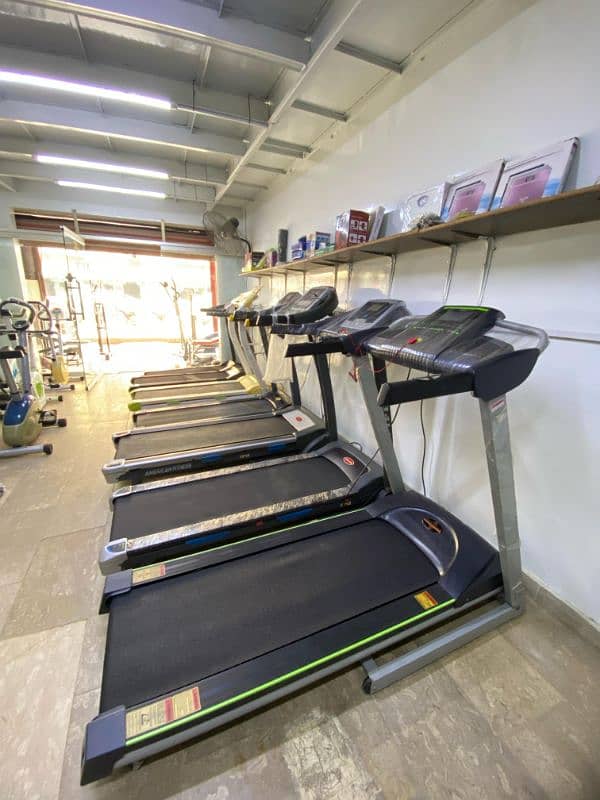 Exercise ( Power tower) bench press 10
