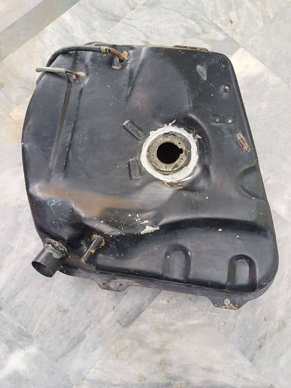 Mehran fuel tank. 0
