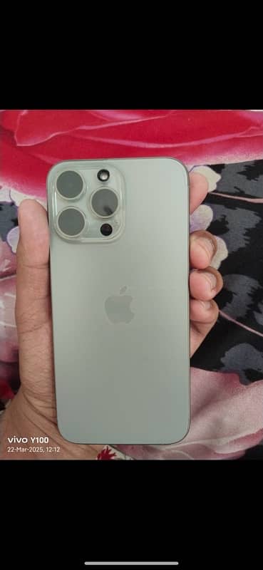 iPhone 15 Pro Max Factory Unlocked 256GB 84% BH and physical + esim