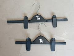 Plastic hangers with clips