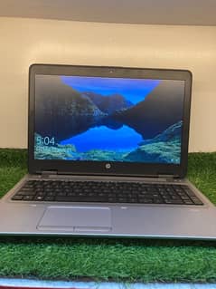 hp laptop 10/10 condition