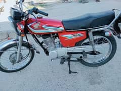 Honda 125 2016 Lahore number urgent sale