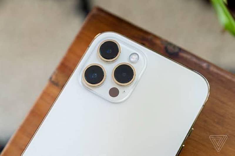 iPhone 12 Pro Max 5