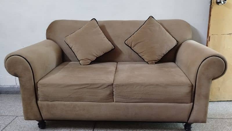 Elegant Custom-Built 3+2+1 Sofa Set with Master Molty Foam 1
