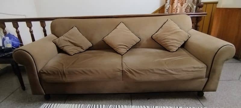 Elegant Custom-Built 3+2+1 Sofa Set with Master Molty Foam 3