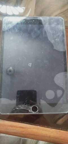 Ipad mini 2 16GB screen broken from bottom