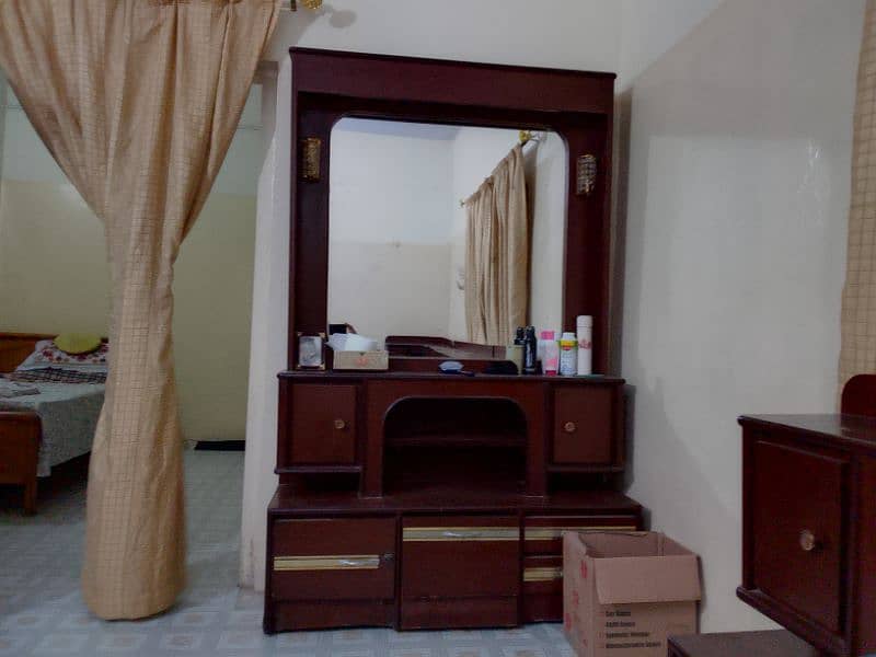 Bed Set with Dressing only 13000 3