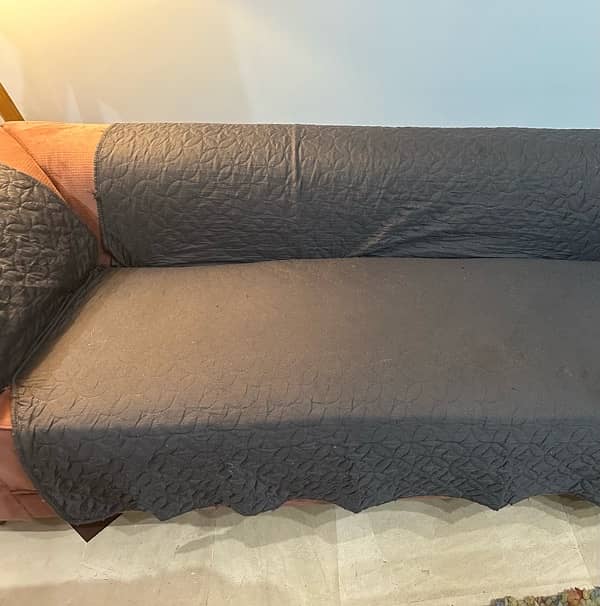 3+1+1 seater sofa covers in excellent condition 1