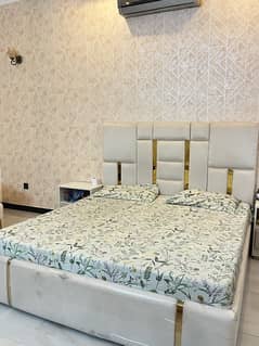 urgent sale luxuries bed set