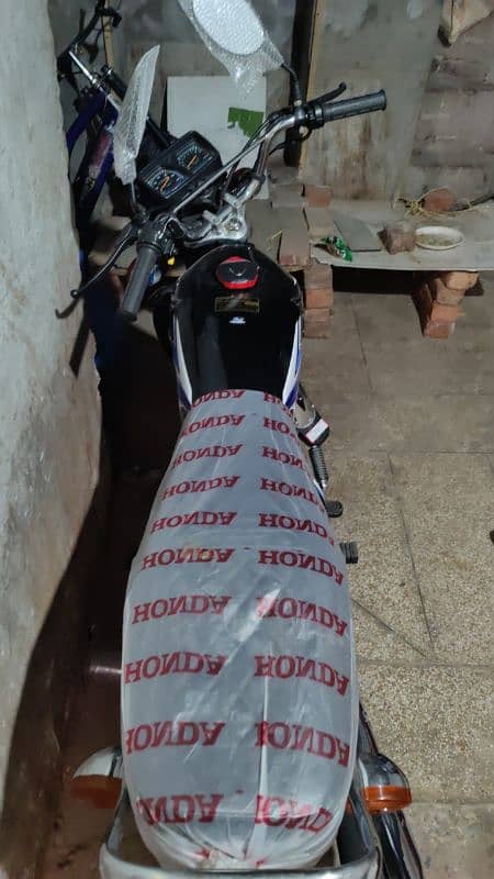 Honda 125 Applied 4 Open date 10%10 condition 3