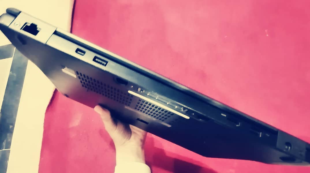 DELL CORE I-7 5TH GEN IN NEAT CONDITION 3
