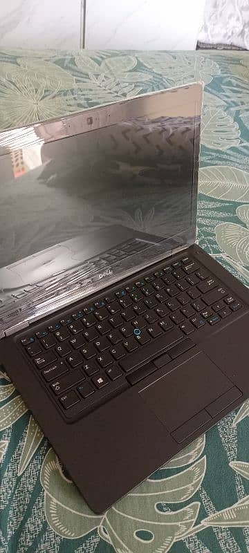 Dell Latitude i5 (8th Generation) 0