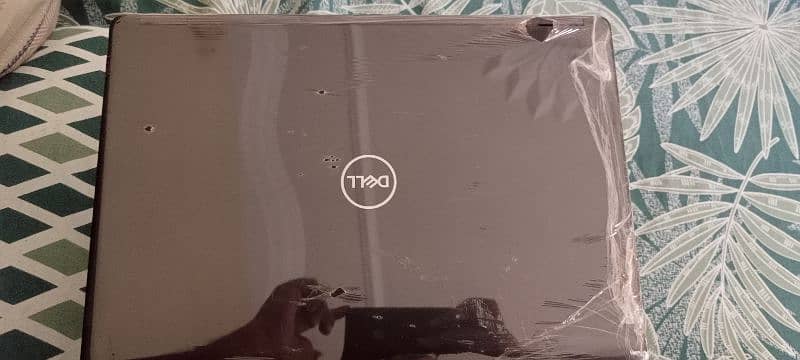 Dell Latitude i5 (8th Generation) 1