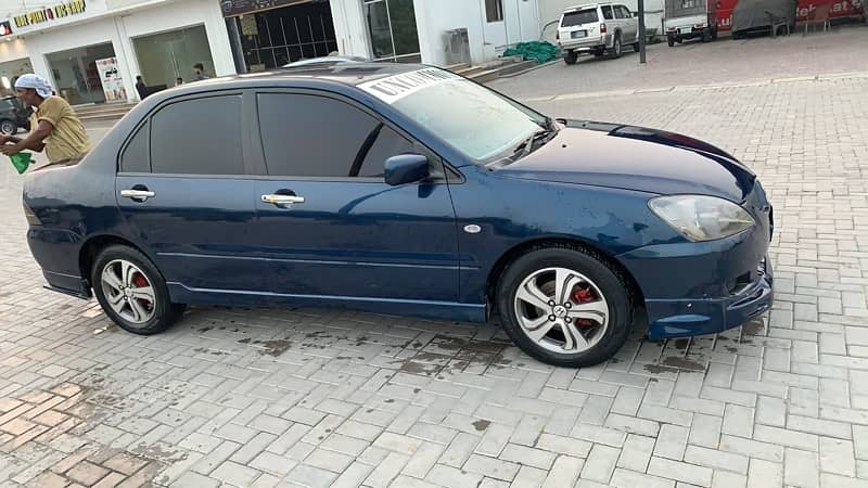 Mitsubishi Lancer 2005 5