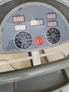 treadmill in complete running condition