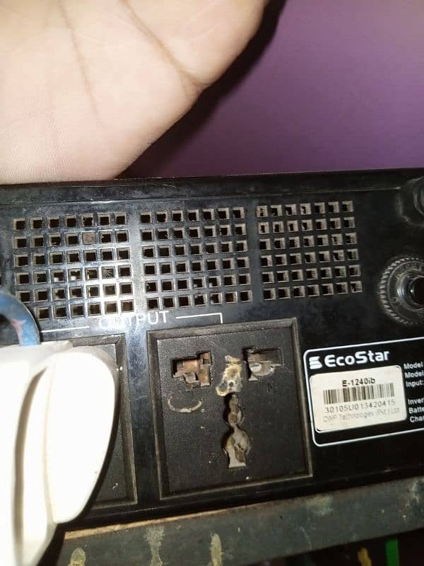 Ecostar 600 Watt UPS 2