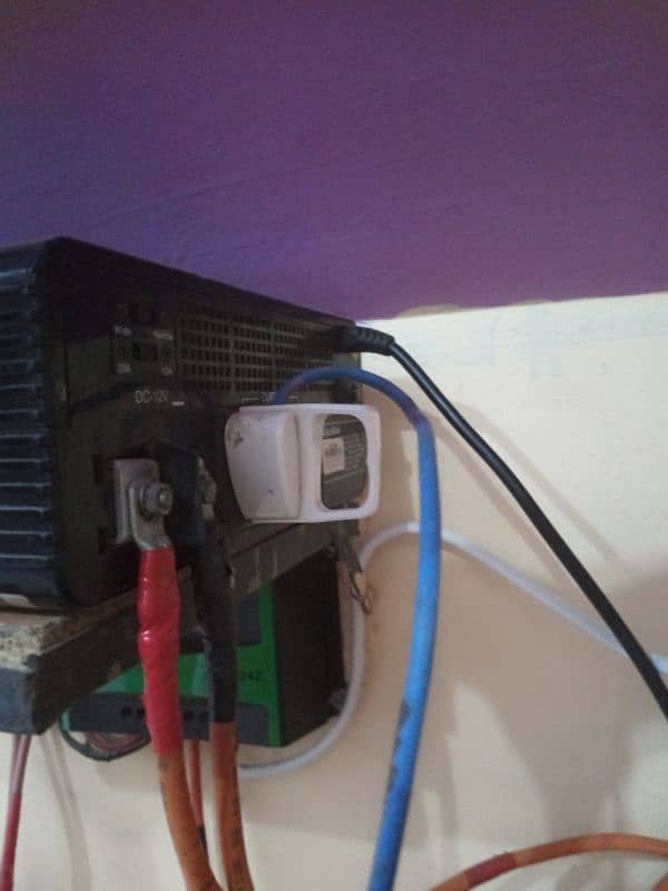 Ecostar 600 Watt UPS 3