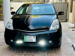 Toyota Prius g package home used car in geniou condition