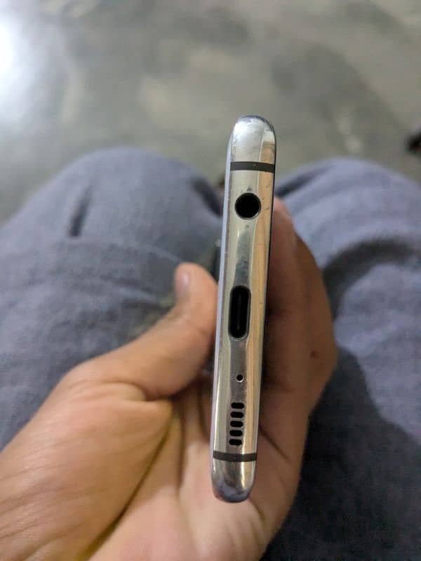 Samsung S10 8/128 3