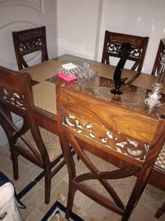 Habbit Dinning table for Sale