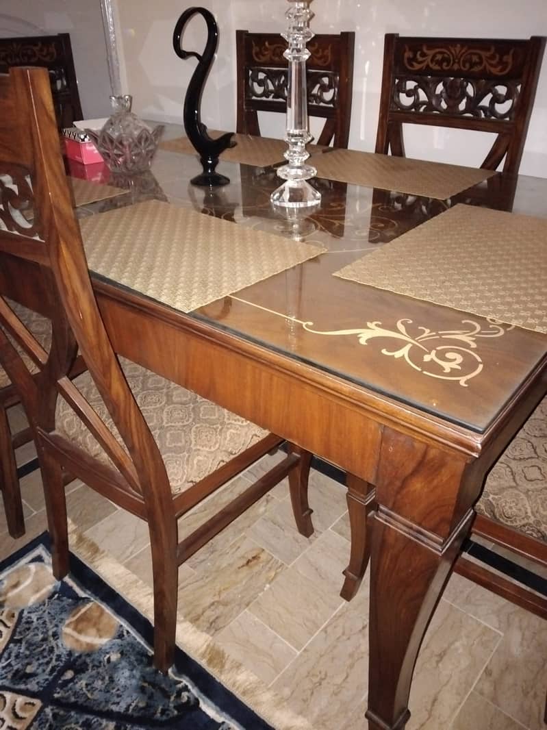 Habbit Dinning table for Sale 3