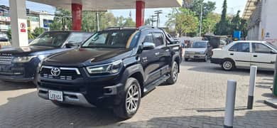 Fortuner car rental/Rent a car/Toyota fortuner/self drive