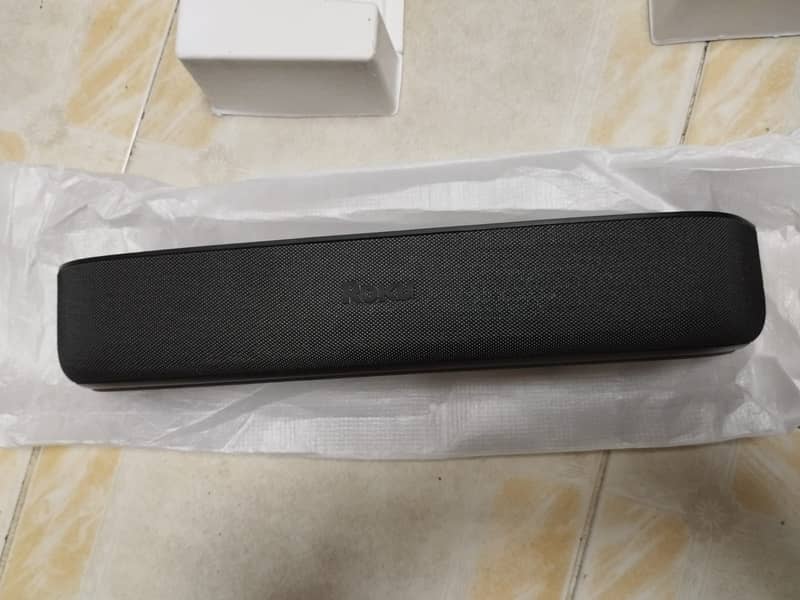 Roku Streambar 4K streaming. Premium audio. All in one 6