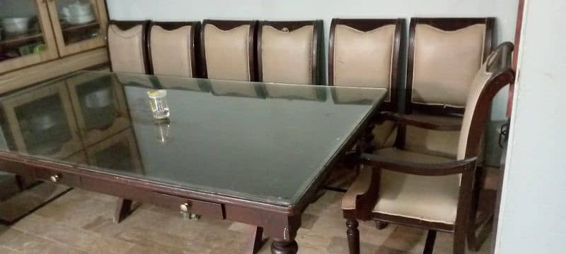 8 Chairs dinneing table 3