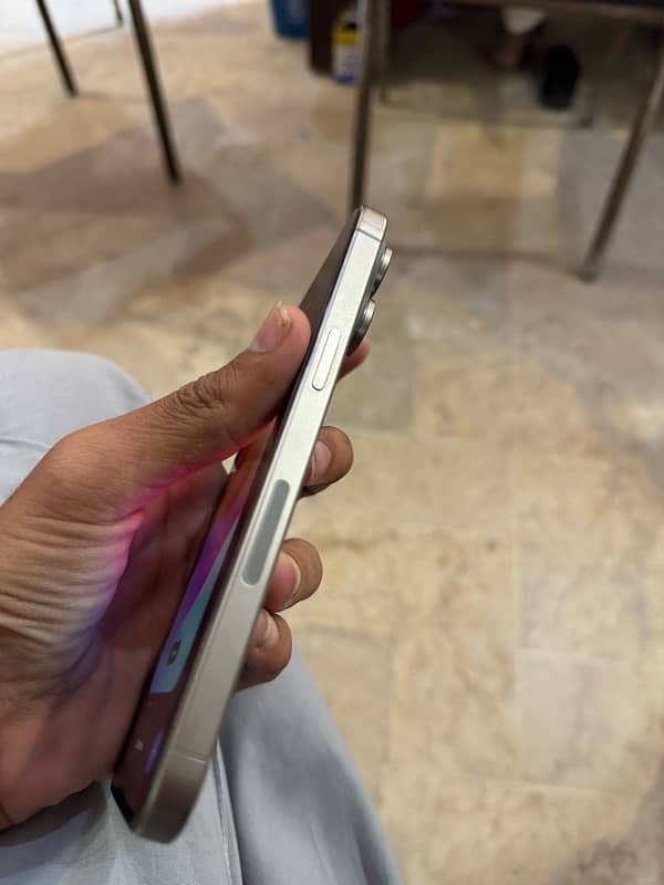 iphone 15 pro max 2