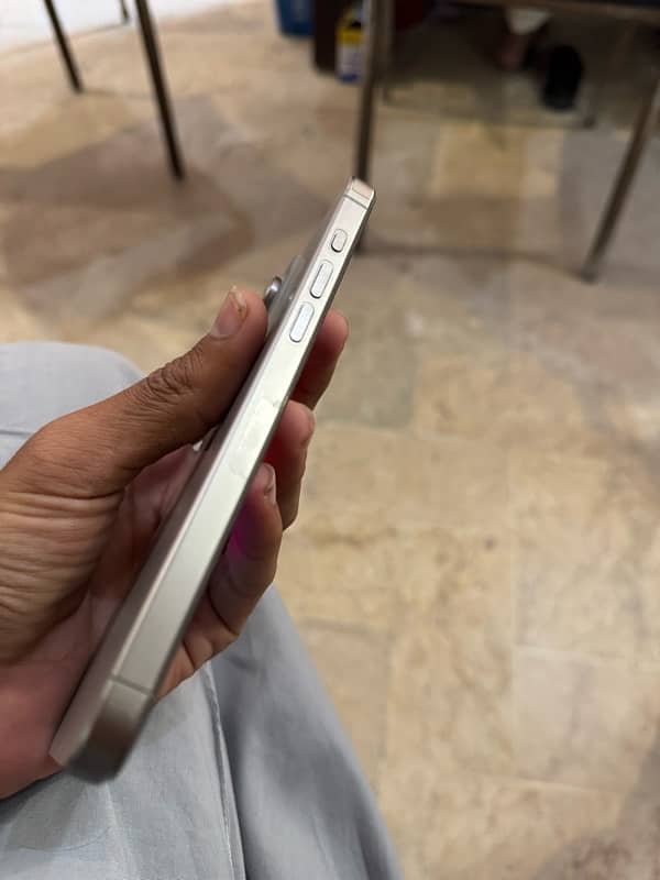 iphone 15 pro max 5