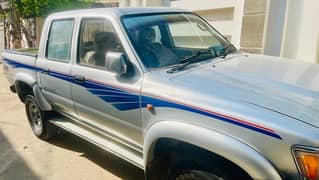 Toyota Hilux 1993 in new condition