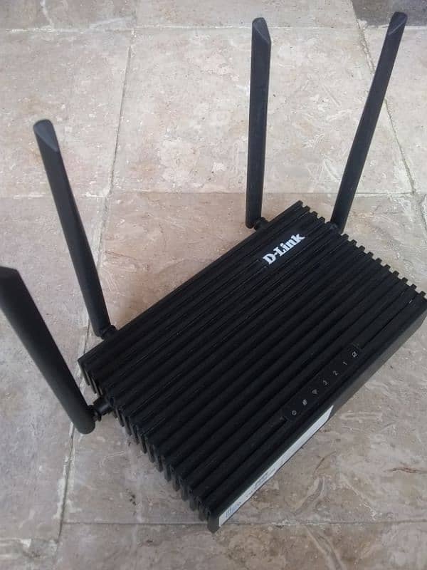 5g AX 1800 D-Link WiFi 6 router dual band powerful signal strength 2