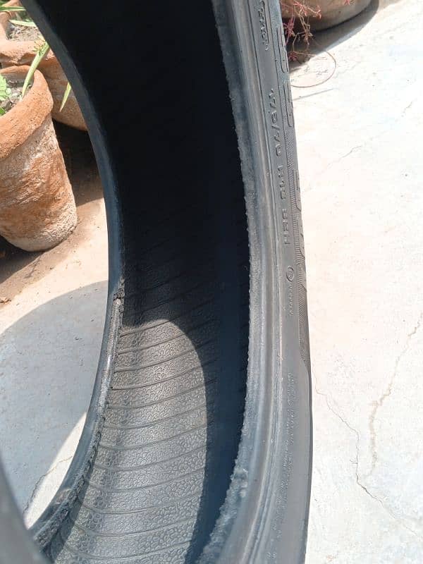 1 Tyre Used 175/70 R13 Tubless Urgent Sale 2