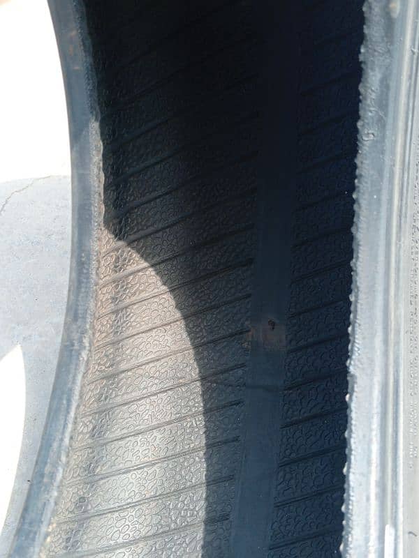 1 Tyre Used 175/70 R13 Tubless Urgent Sale 6
