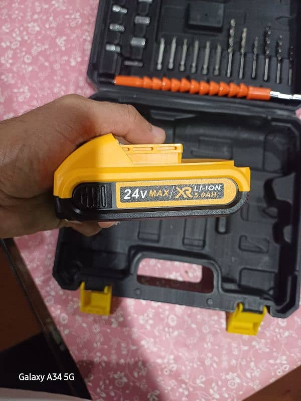 24v Battery Portable Drill Plus Screw Driver Complete 6