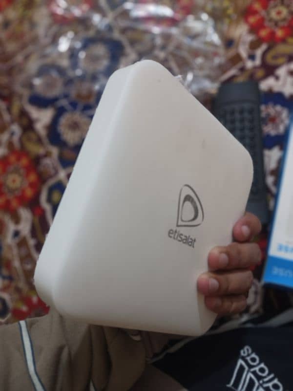 Etisalat version 9 with voice remote available 7