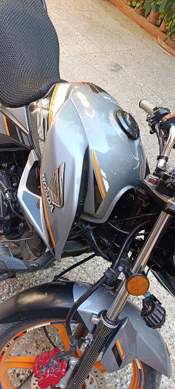 cb150f special edition 3