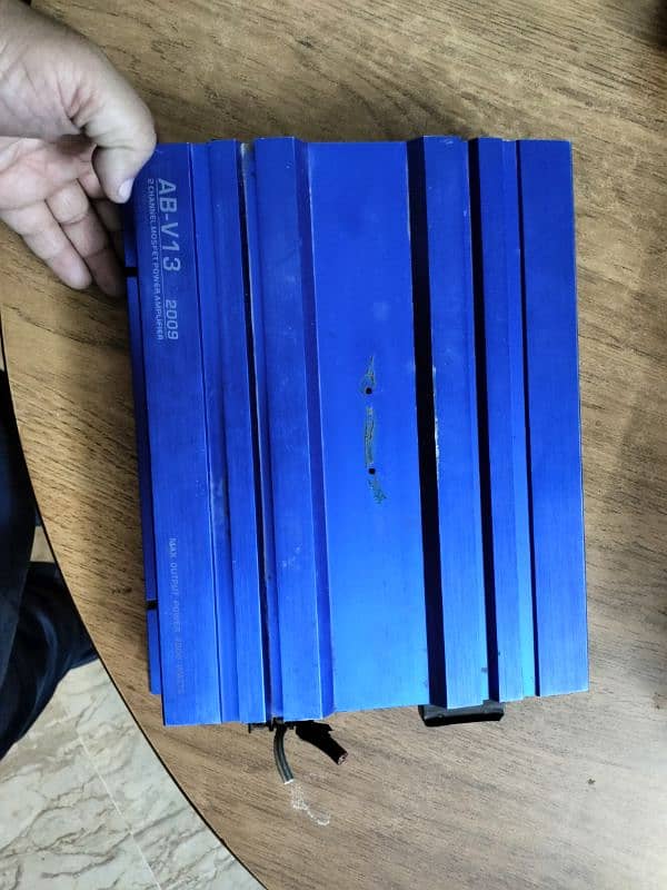 Amplifier 2 channel 0