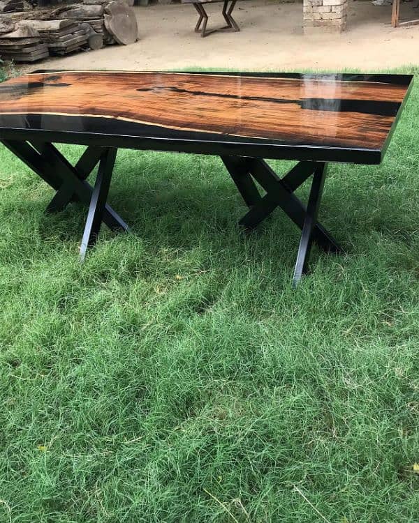 Epoxy resin dining table 1
