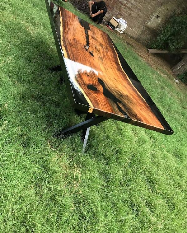 Epoxy resin dining table 2