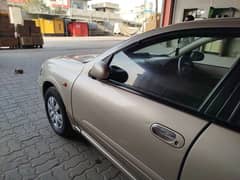 Nissan Sunny 2010