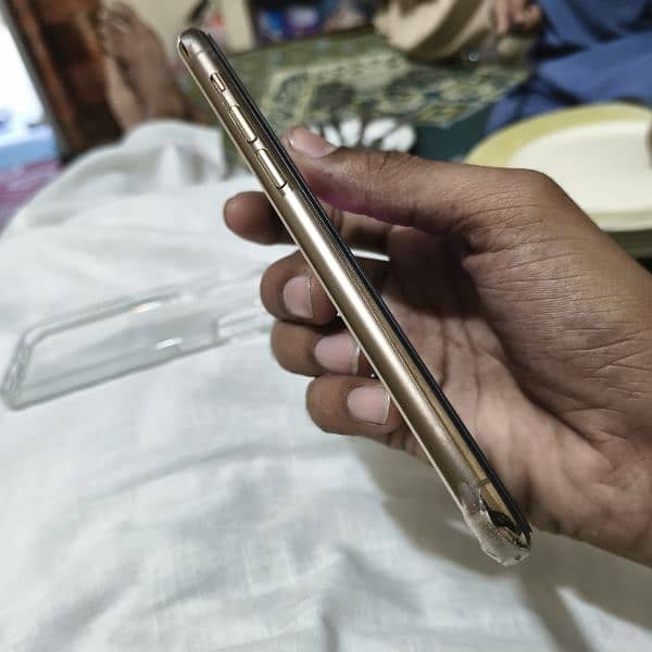 iphone 11 pro 3