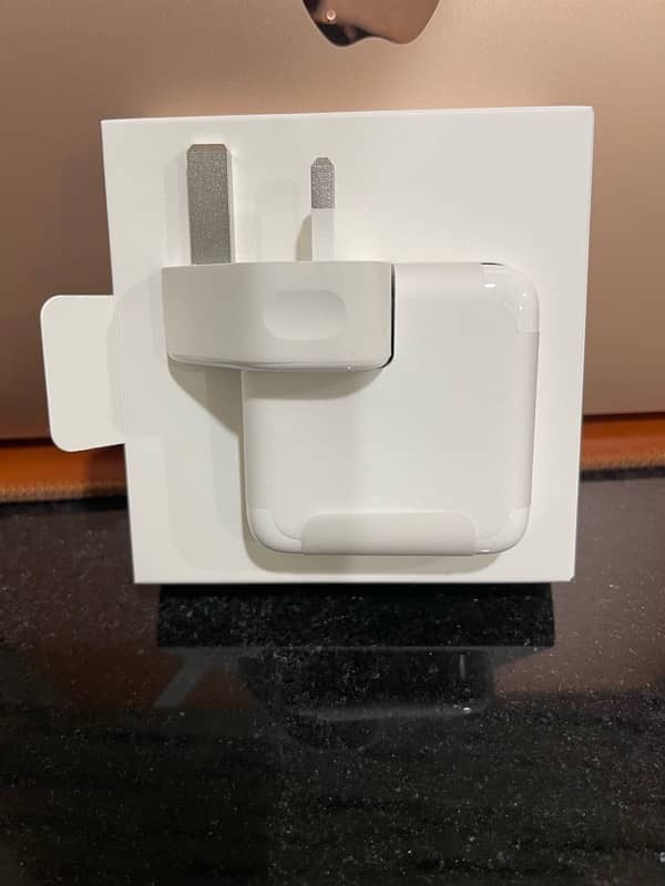 Macbook charging Brick 30W (New Sealed) 1