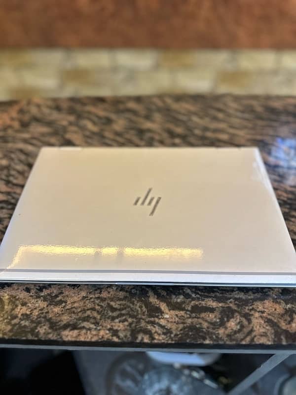 HP ELITE BOOK 1030 G3 x360 1