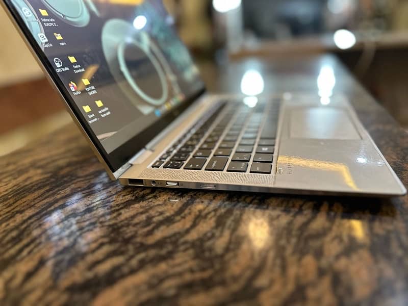 HP ELITE BOOK 1030 G3 x360 6