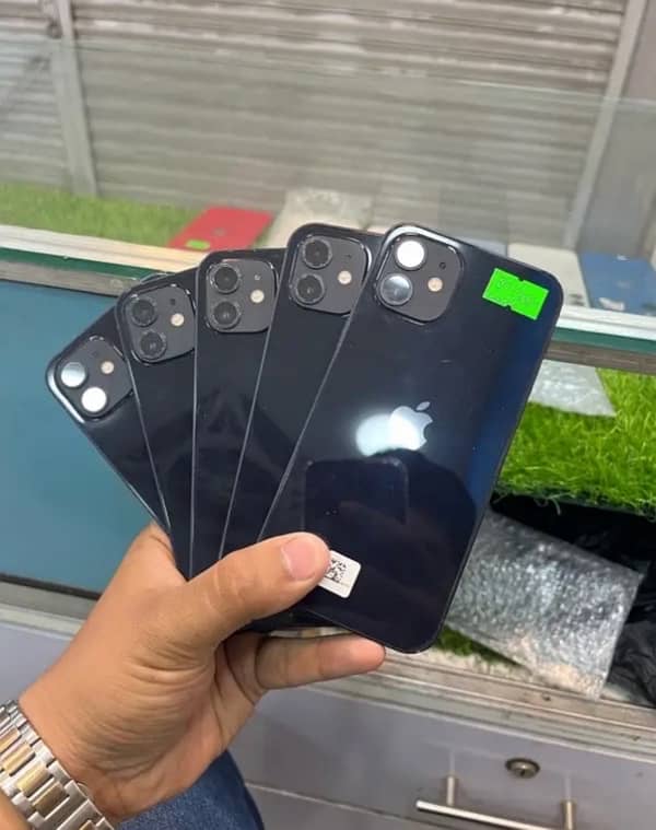 IPHONE 13 128gb Jv Non Pta almost 10/10 waterpack 90+ to 100 Battery 1
