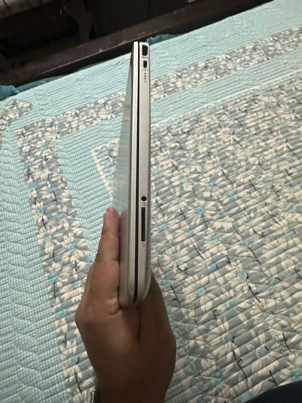 hp 15 laptop core i5 12gen 1235u,16gb 1tb nvme licenced windows 11 new 7